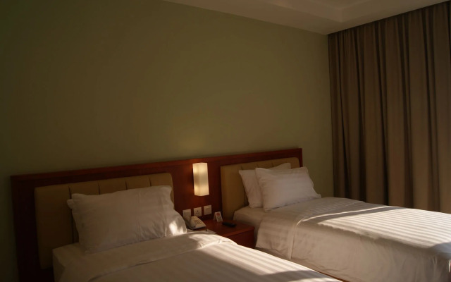 Thongs Inn Hotel Kualanamu