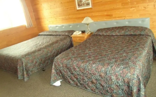 The Dreamland Motel