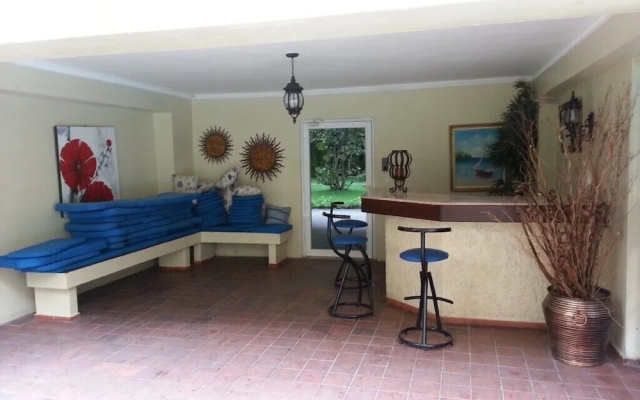 Spacious & Comfortable Penthouse in DR