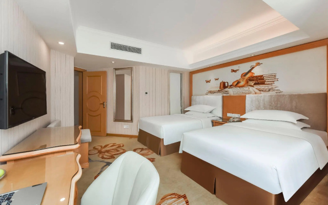 Vienna Hotel Guangzhou Panyu Chimelong Shiqiao Metro Station