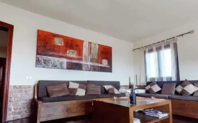 Villa Lastian