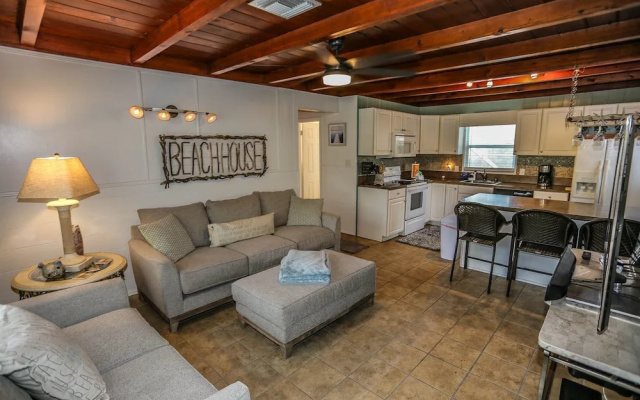 132 Gulf Island - M