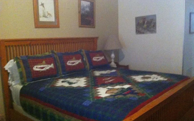 Holiday Motel