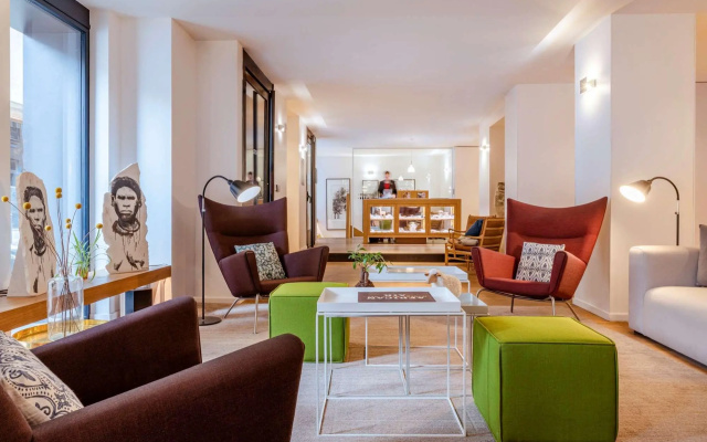 Отель 9Hotel Republique