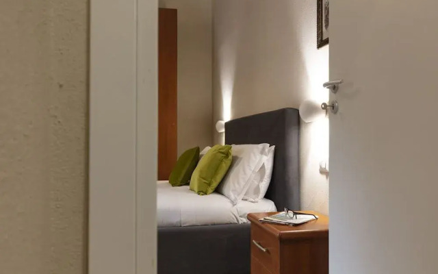 Roommo Apartments