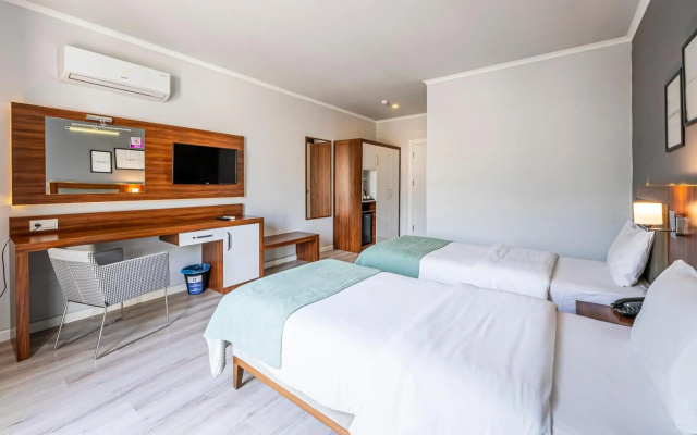 HMA Hotel & Suites