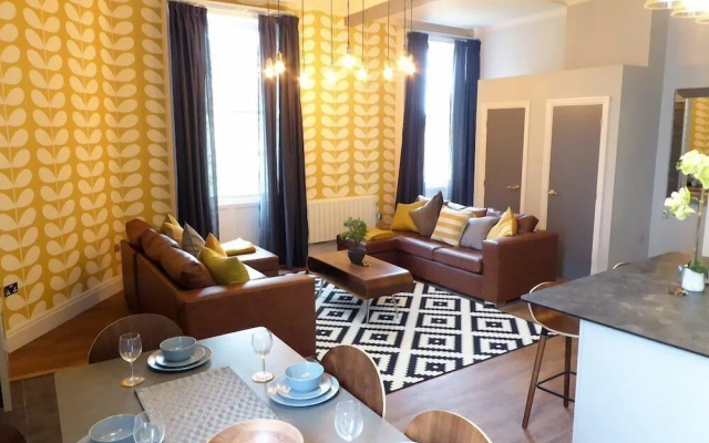 The Broderick at Claremont Apartments