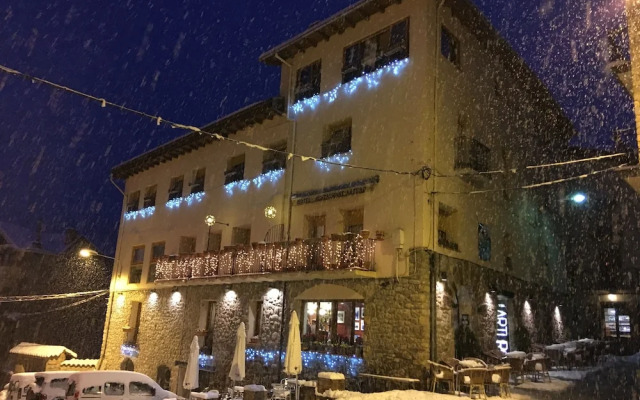 hotelImage