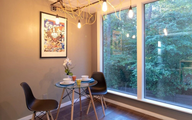 Award-winning Monopoly Themed Duplex with Games Room