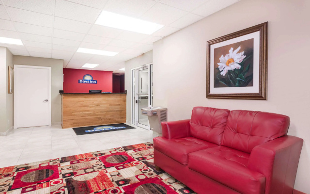 Days Inn by Wyndham Trenton