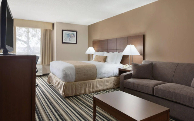 Days Inn by Wyndham Dalhousie