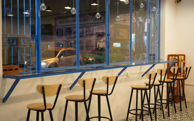 Thong Nho Oi Hostel