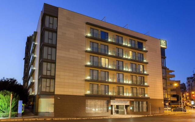 AC Hotel Ciutat de Palma by Marriott вид на фасад