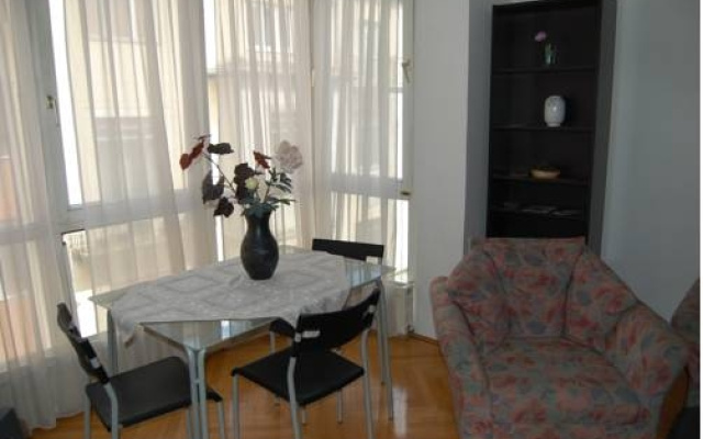 Di Caprio Apartman