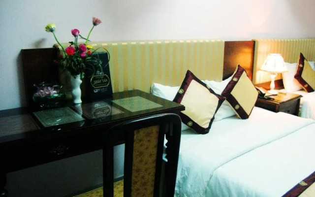 Nhat Tan Hotel