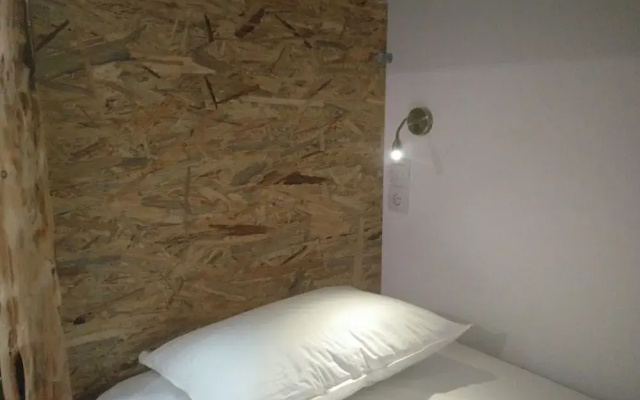 Tithora Athens Hostel