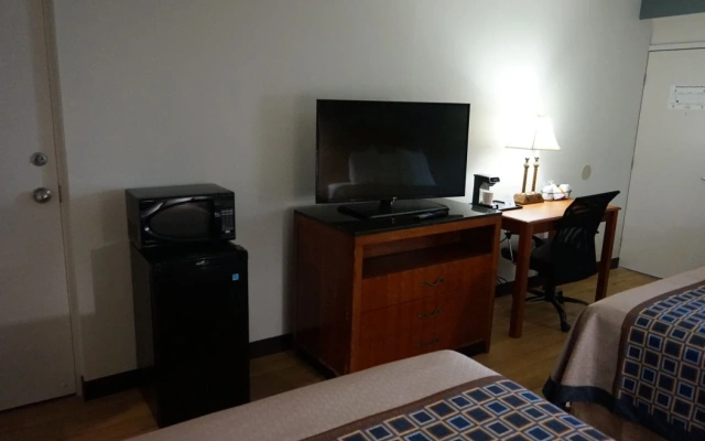 The Smart Stay Inn