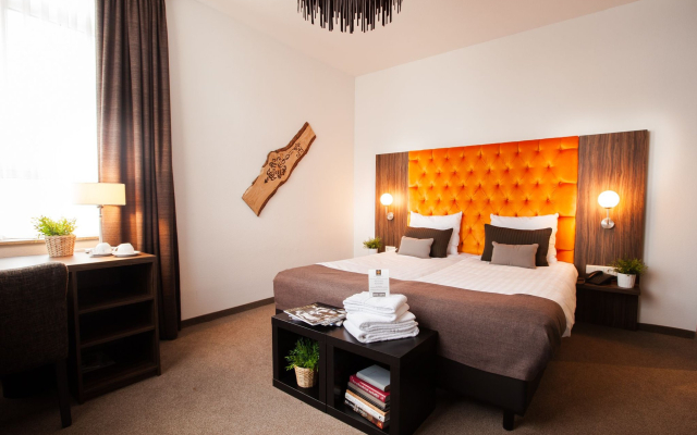 Hotel La Reine