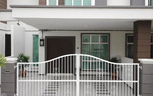 Courtyard Residence