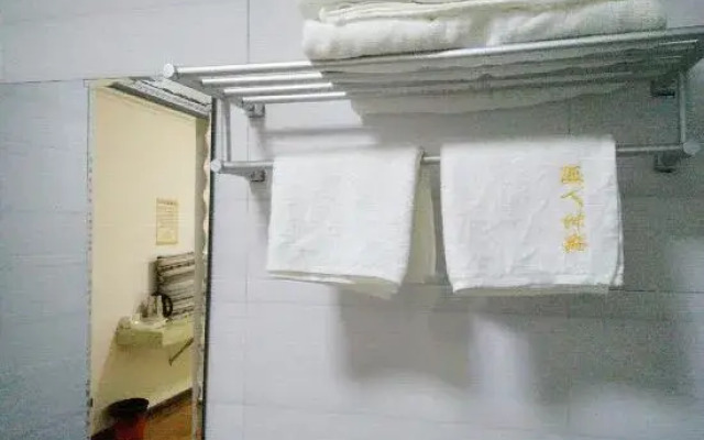 Sandu Laker Hotel