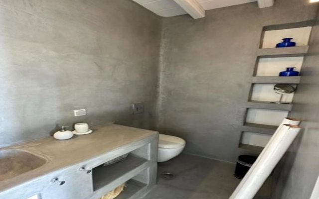 White Rock Suites & Villas