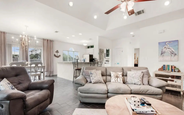 Chic Retreat