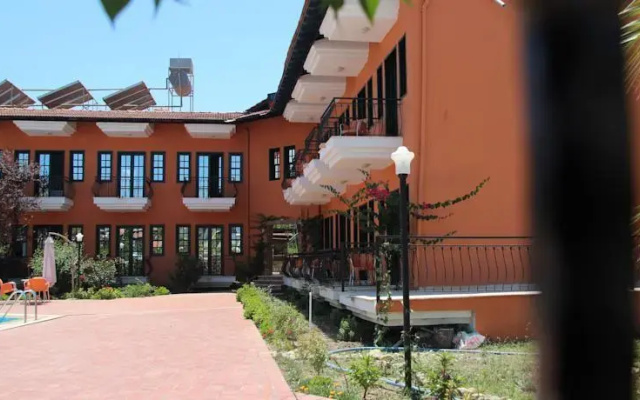 Yalta Pension