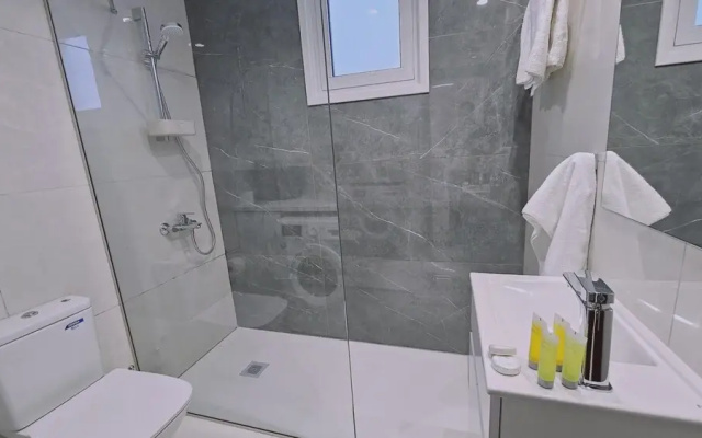 104 NIC - 403 Stay Cosmo City Suite