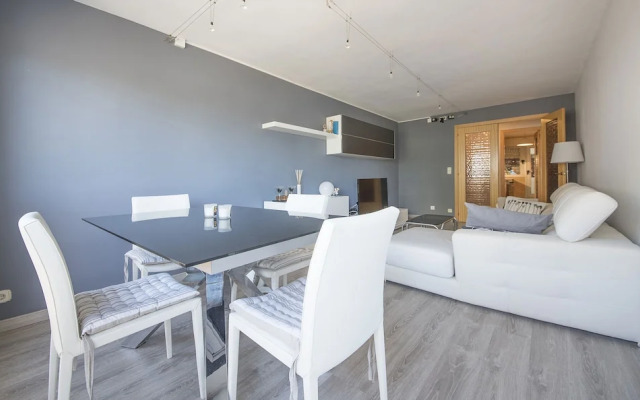 Ampolla Apartment TVL 18