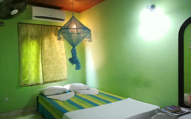 Nilmini Lodge