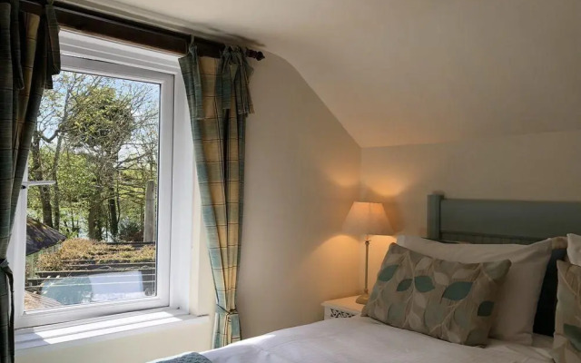 Tresowes Green Cottage