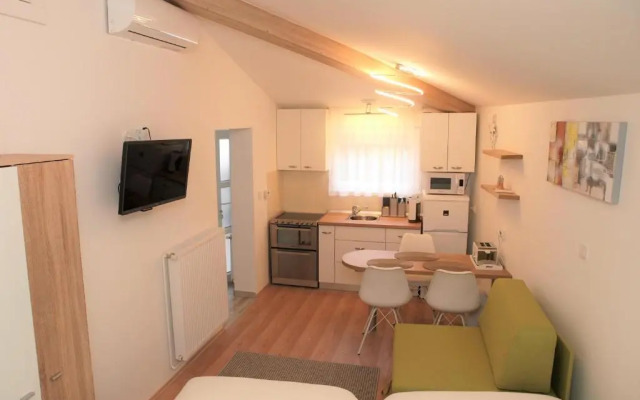 Cozy Studio Apartment Tian in Zagreb