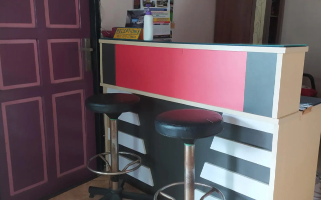 OYO 90430 Penginapan Hdk