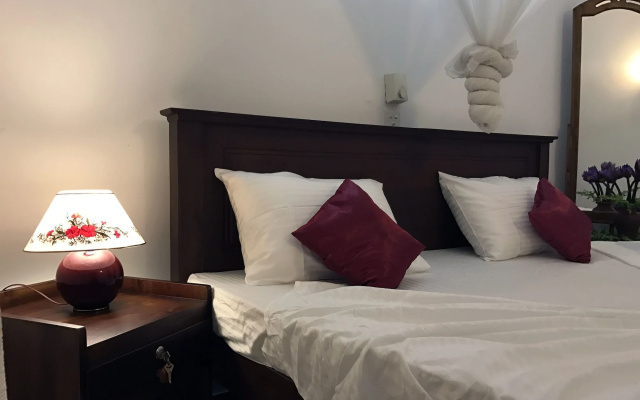 Central Beach Inn