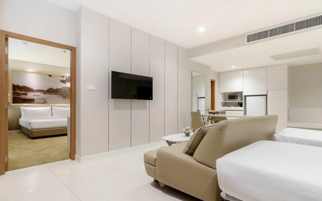 Отель Grande Centre Point Ploenchit