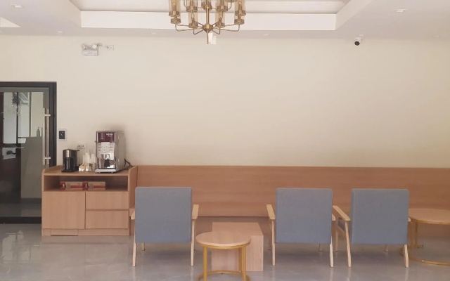 Ceniq Hotel