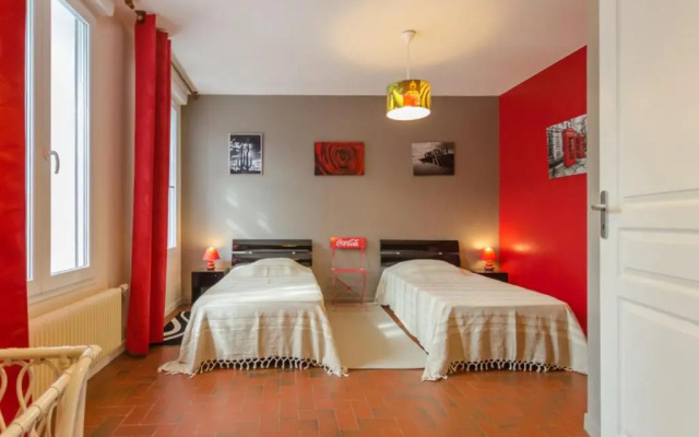 Gîte Saint-Hilaire-sous-Romilly, 4 pièces, 6 personnes - FR-1-543-72