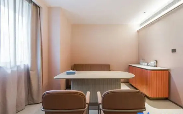HanTing Hotel (Jiaxing Haiyan Academy)