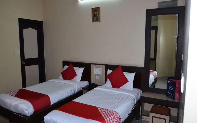 Hotel Rajlaxmi Palace by OYO Rooms