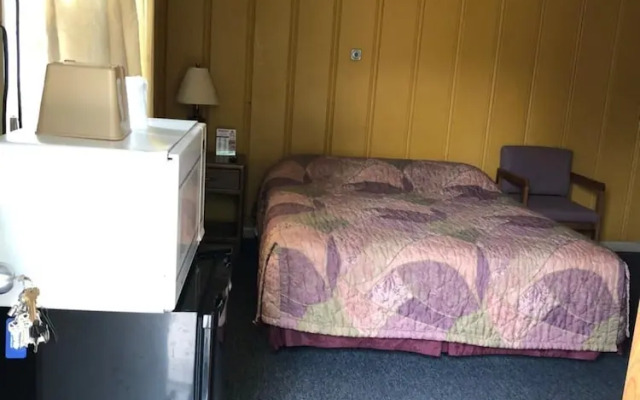 Coronado West Motel