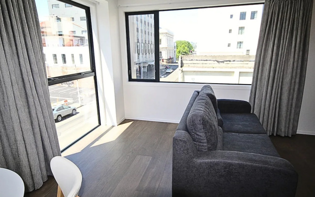 Dunedin Luxury Stay