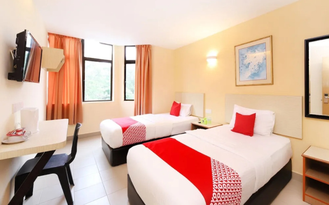 Seven Days Hotel