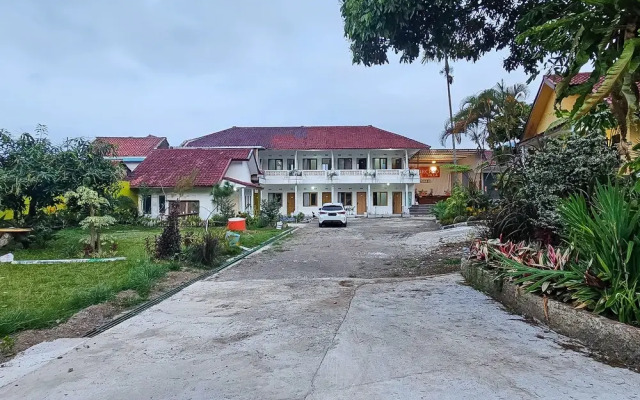 Urbanview Orchid Guest House