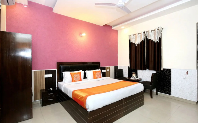 OYO 5026 Preet Hotel
