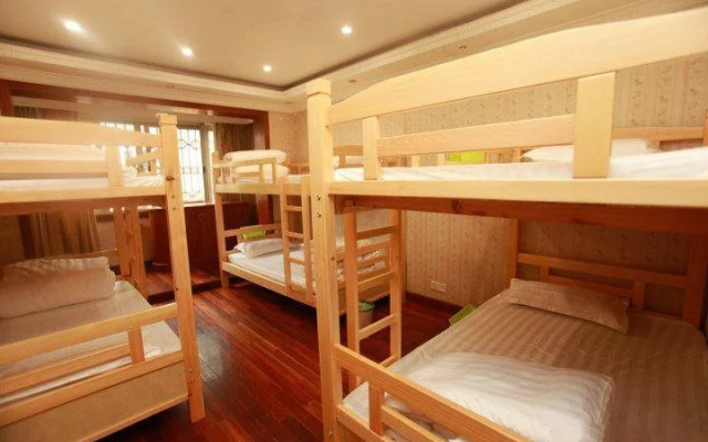 Chengdu Long Time No See Hostel