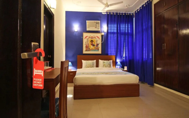 OYO Flagship Noida Expressway Boulevard