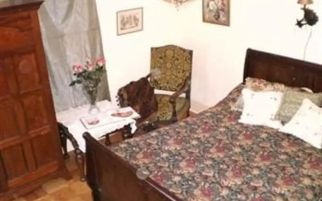 Mozart Guest House Seattle Bed and Breakfast