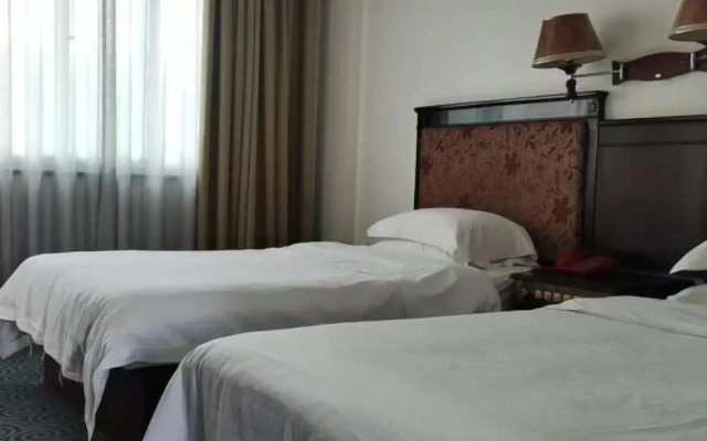 Sunshine Hotel