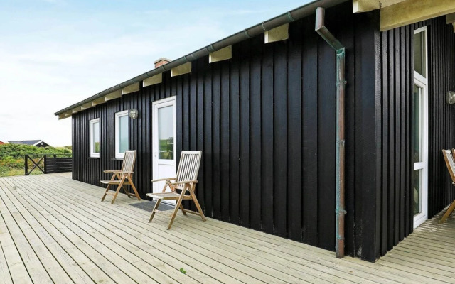 10 Person Holiday Home in Lokken
