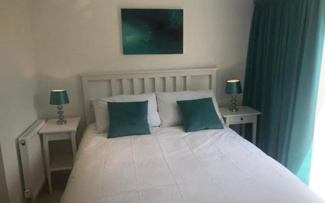 Lyme View Apartment